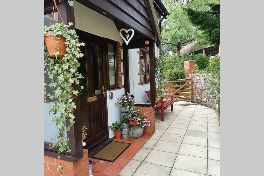 Rowan Cottages With Panoramic Views Of The Stiperstones And Walks On The Doorstep Shrewsbury Exterior foto