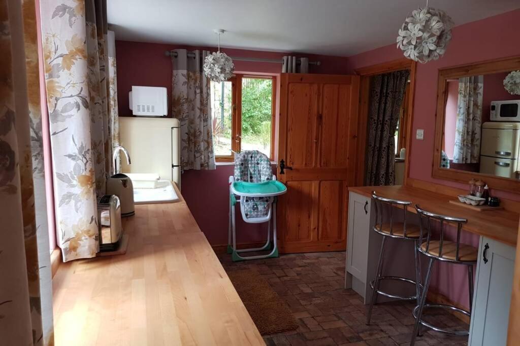 Rowan Cottages With Panoramic Views Of The Stiperstones And Walks On The Doorstep Shrewsbury Exterior foto